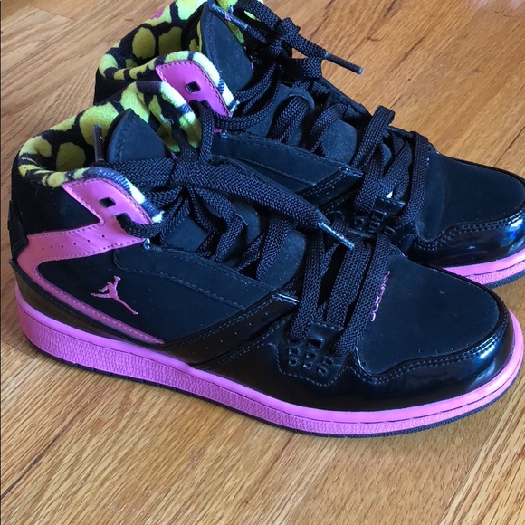 Jordan Other - Jordan high top Black Pink with leopard inside